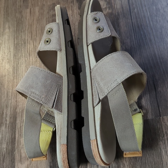 Sorel sandals - Picture 4 of 11